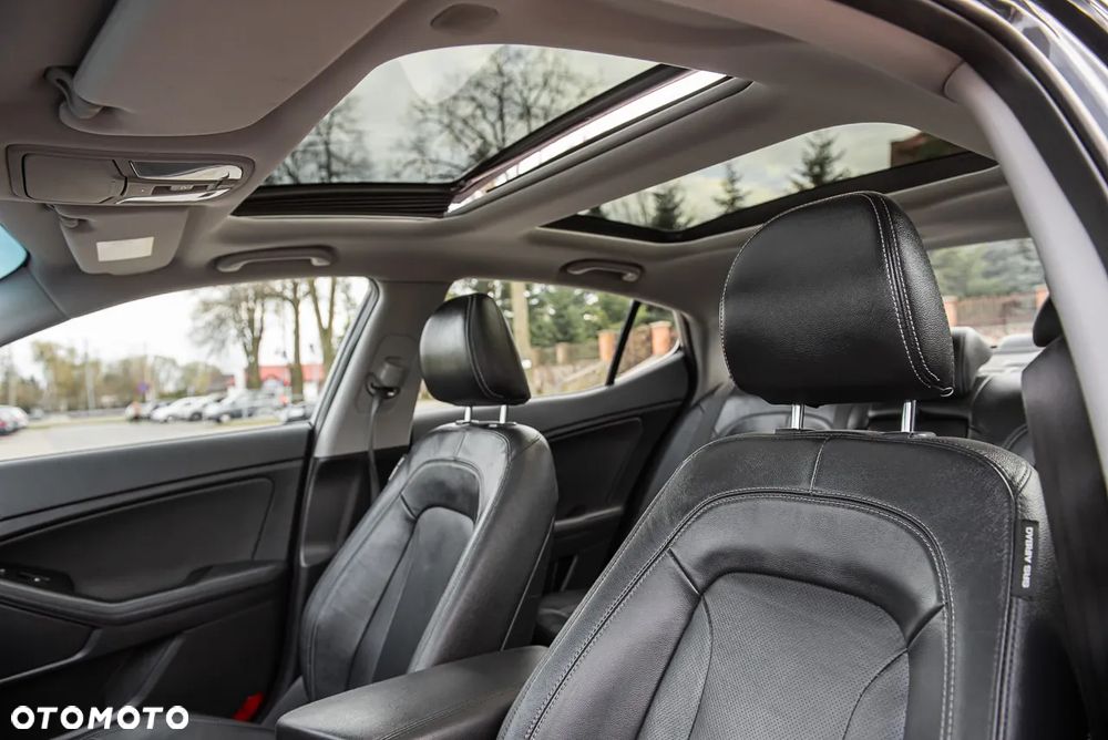 Kia Optima - 21