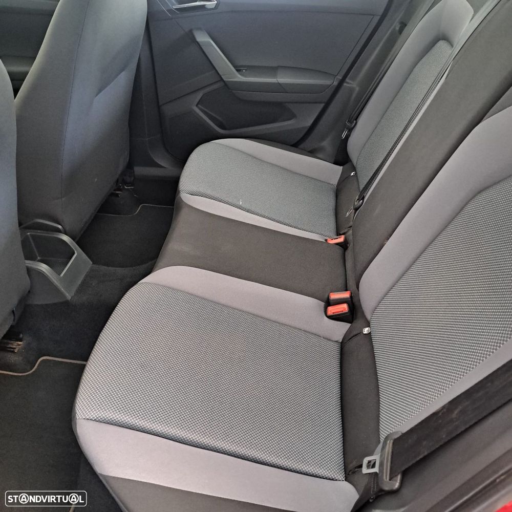 SEAT Arona - 12