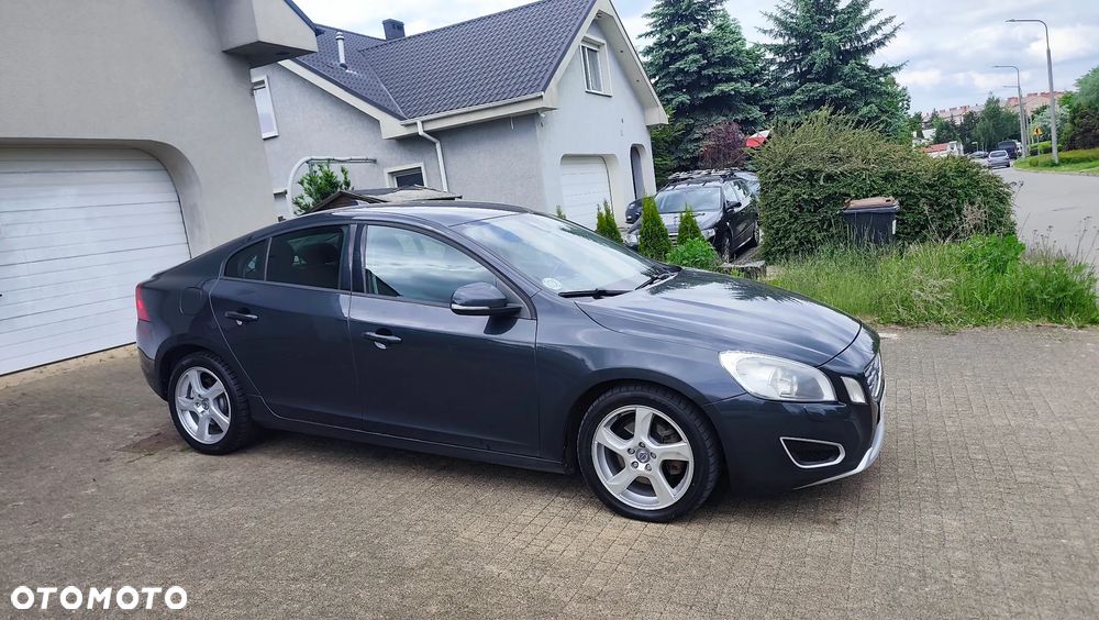Volvo S60 D3 Geartronic Summum - 8