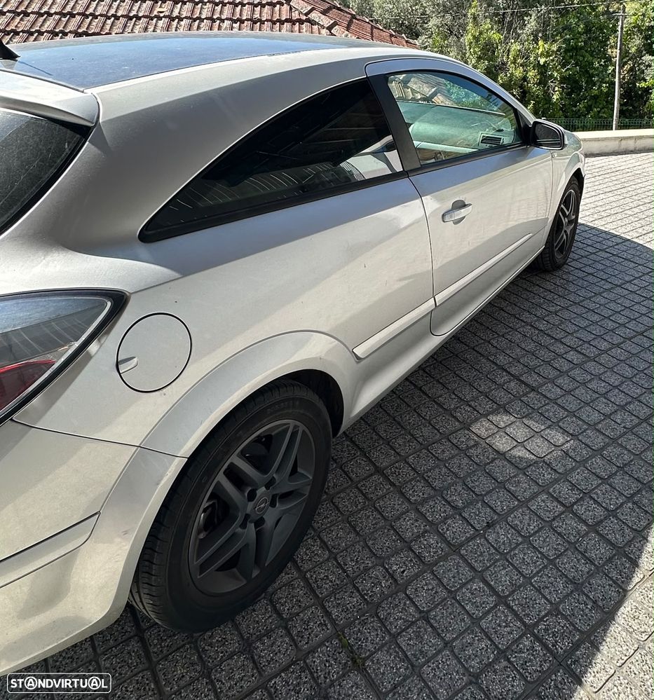 Opel Astra GTC 1.3 CDTI - 2