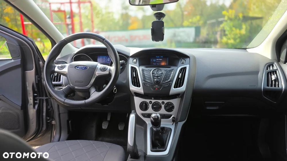 Ford Focus 1.0 EcoBoost Start-Stopp-System Champions Edition - 16