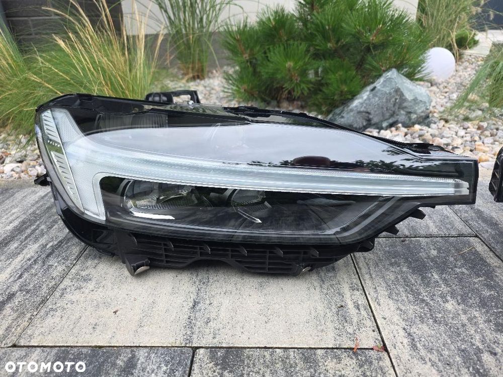 VOLVO XC60 II 2 LIFT Lampy przód Full Led System 32396575 32337383 Czarne - 4
