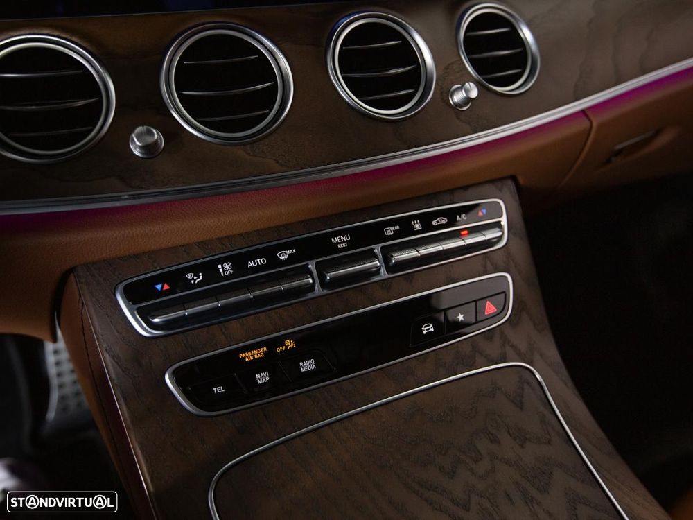 Mercedes-Benz E 300 T 9G-TRONIC AMG Line - 36