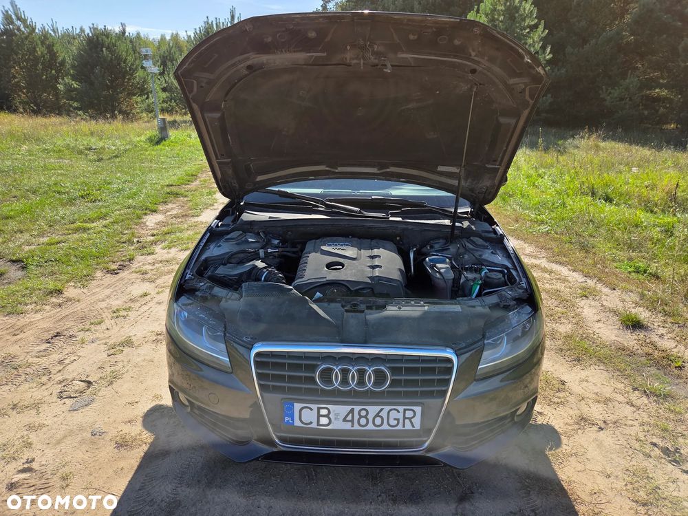 Audi A4 Limousine - 11