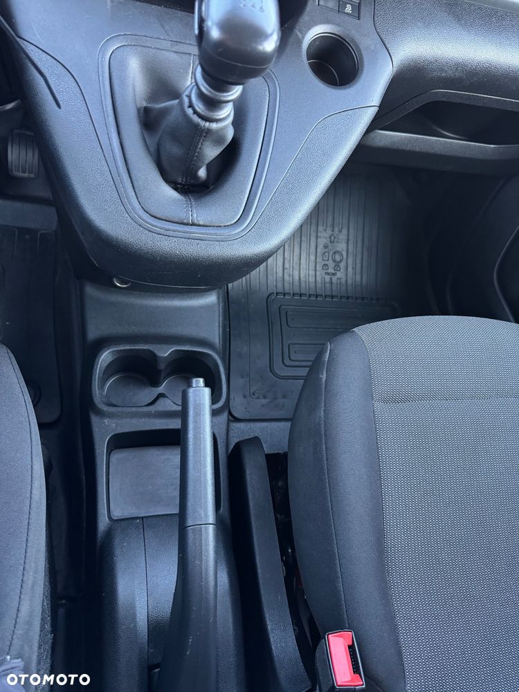 Toyota Proace City - 21