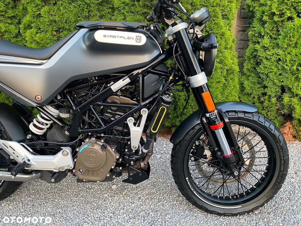 Husqvarna Svartpilen - 31