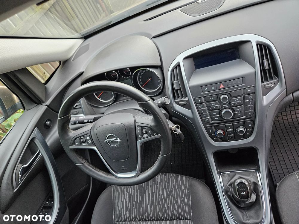 Opel Astra 1.6 Edition 111 Jahre - 6