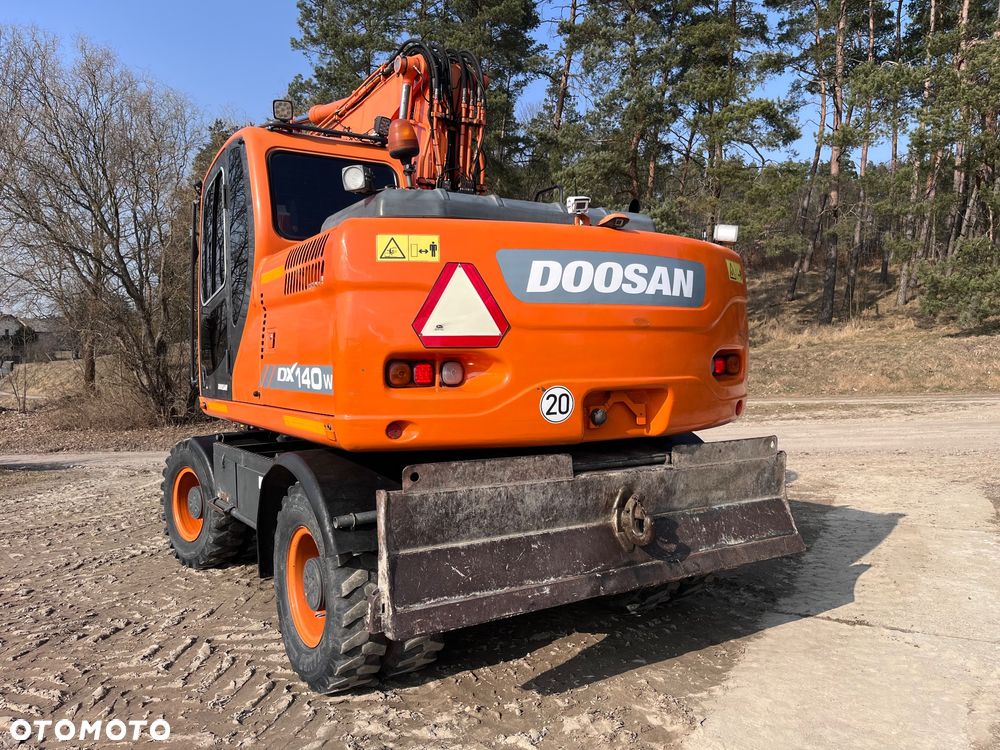 Doosan DX140W - 5