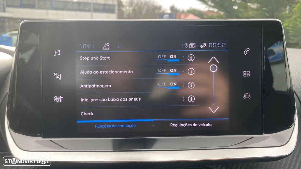 Peugeot 2008 1.5 BlueHDi Active Pack - 42