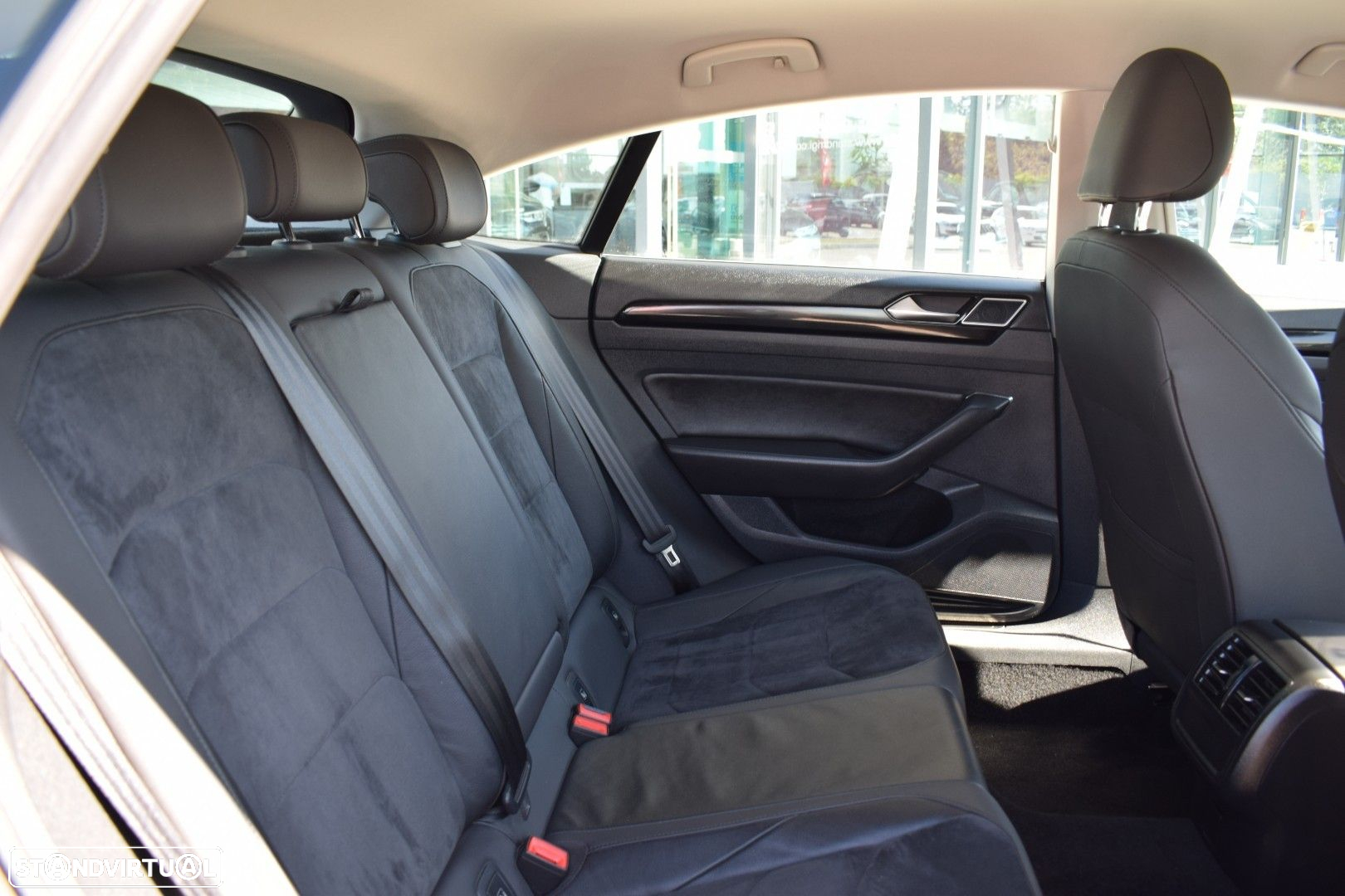 VW Arteon 2.0 TDI Elegance DSG - 26