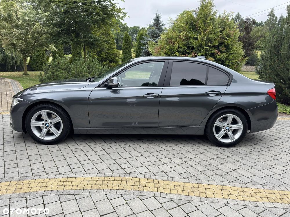BMW Seria 3 320d - 14
