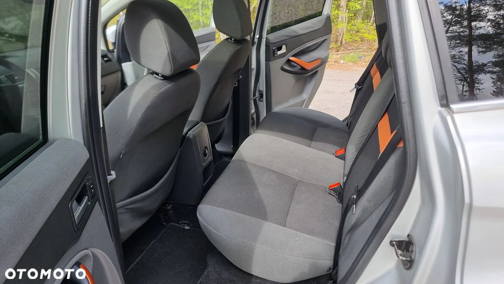 Ford Kuga 2.0 TDCi 2x4 Trend - 26
