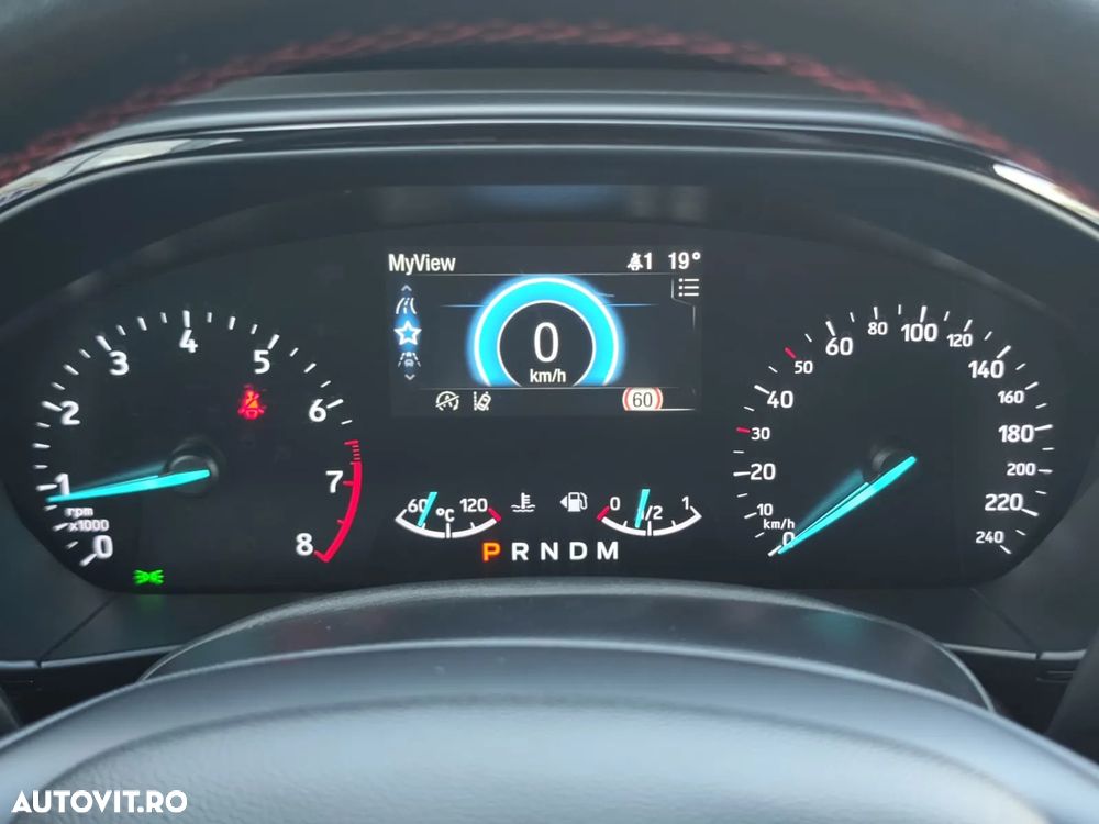 Ford Focus 1.5 Ecoboost ST-Line - 24