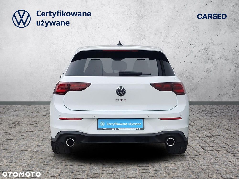 Volkswagen Golf - 5