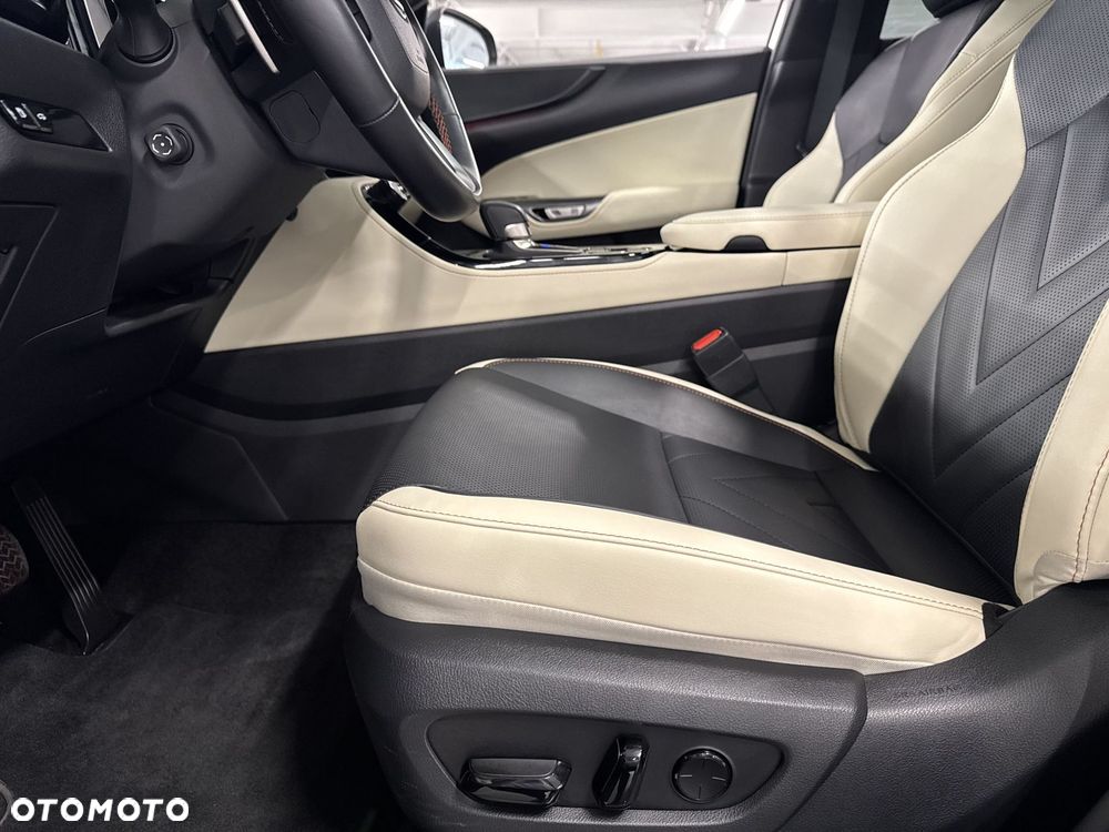 Lexus NX - 16