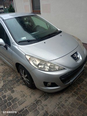 Peugeot 207 - 1