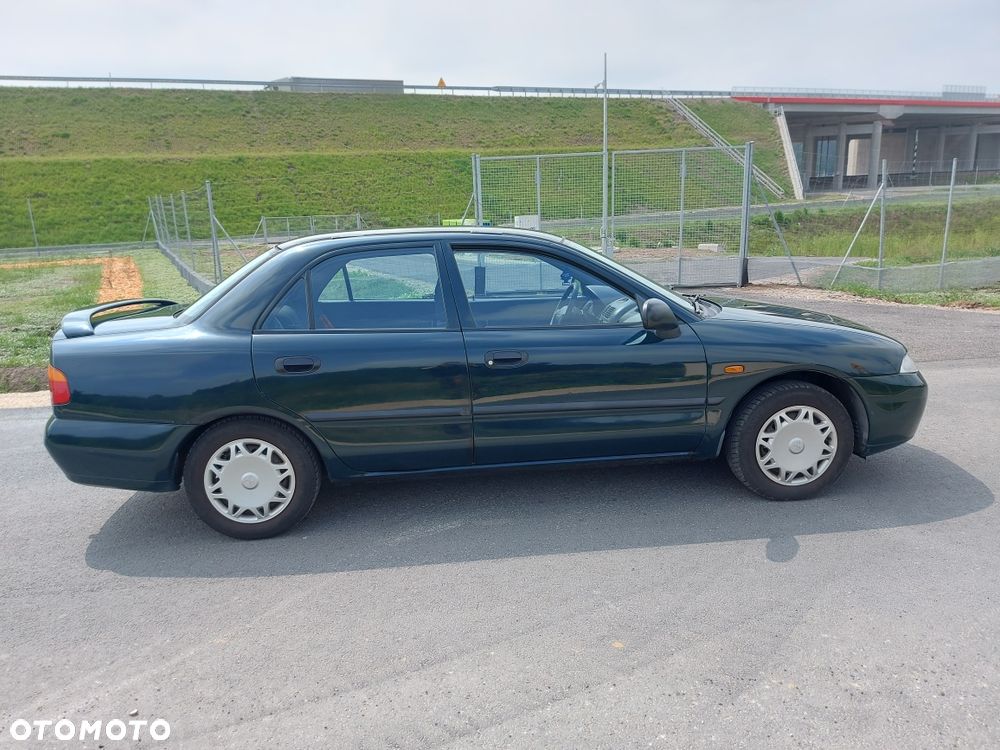 Mitsubishi Carisma - 8