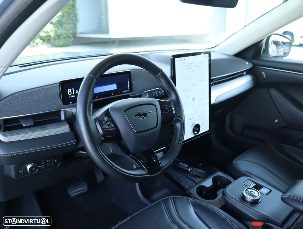 Ford Mustang Mach-E Standard - 35