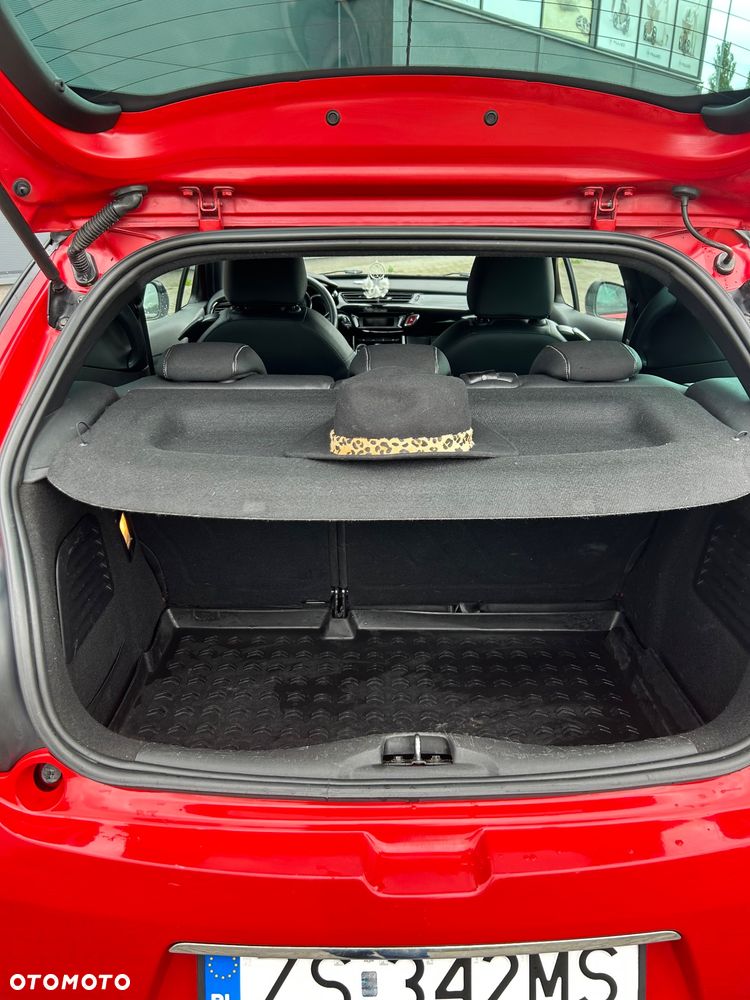 Citroën DS3 1.6 HDi SoChic - 8