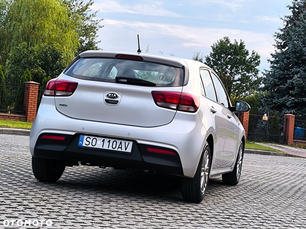 Kia Rio 1.2 L - 7