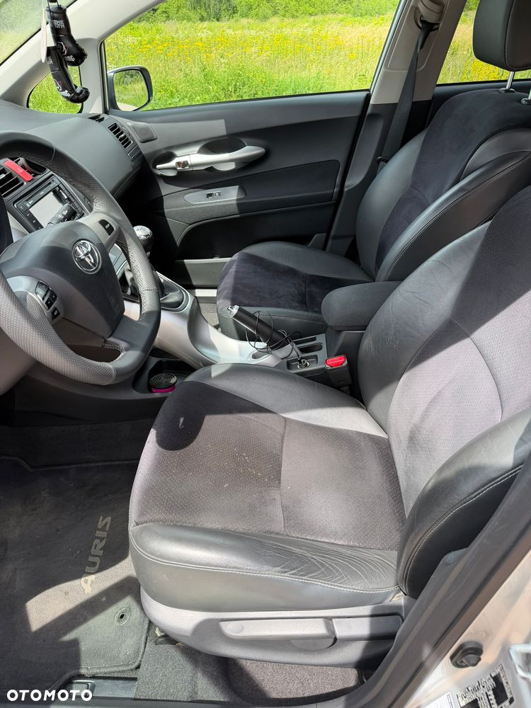 Toyota Auris - 9