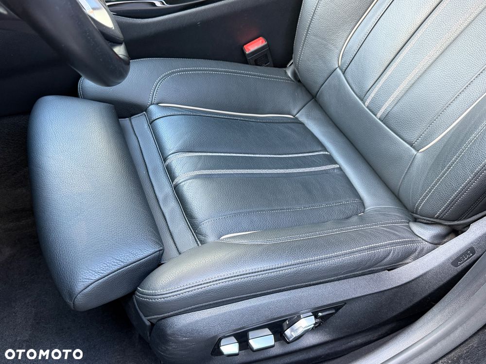 BMW Seria 5 520d M Sport sport - 19