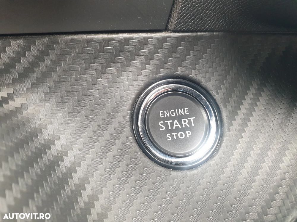 Peugeot 2008 1.2 L PureTech STT Allure - 30