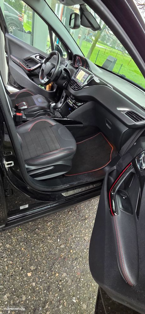 Peugeot 2008 1.2 PureTech GT Line - 9