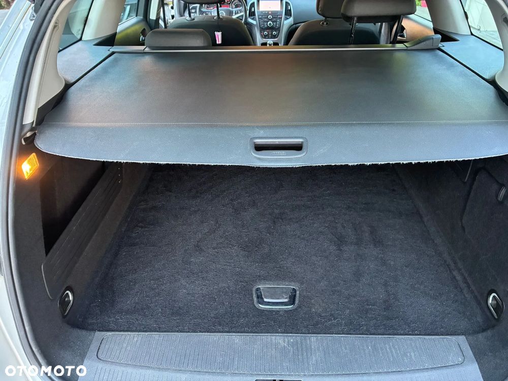 Opel Astra 1.4 T Cosmo EU6 - 19