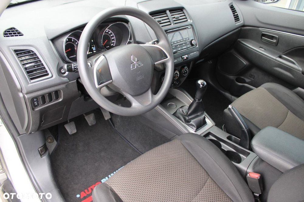 Mitsubishi ASX - 14