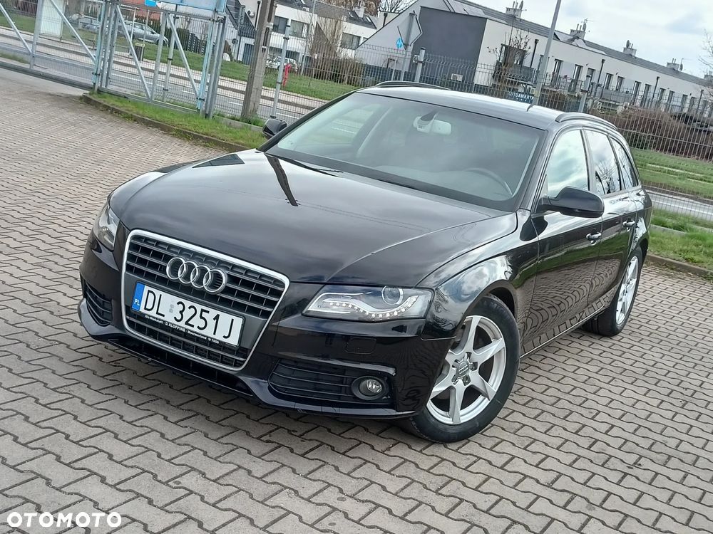 Audi A4 Avant 2.0 TDI Limited Edition - 4