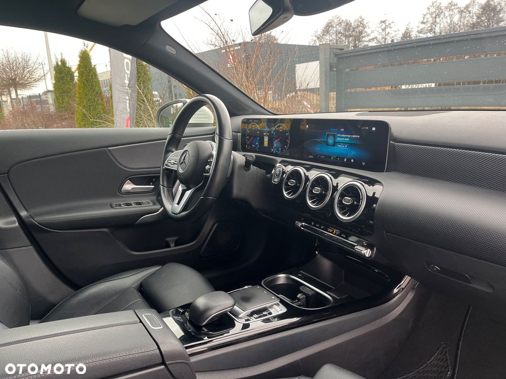Mercedes-Benz Klasa A 220 7G-DCT Progressive - 22
