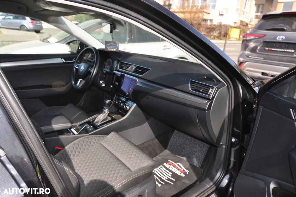 Skoda Superb 2.0 TDI 4X4 DSG Style - 8