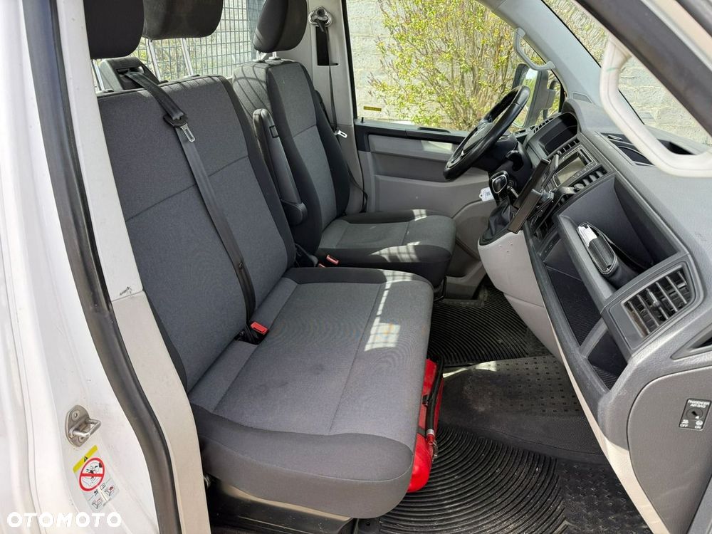 Volkswagen Transporter - 9