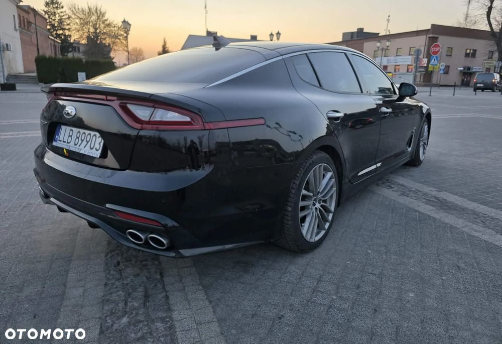 Kia Stinger 2.0 T-GDI GT Line - 10