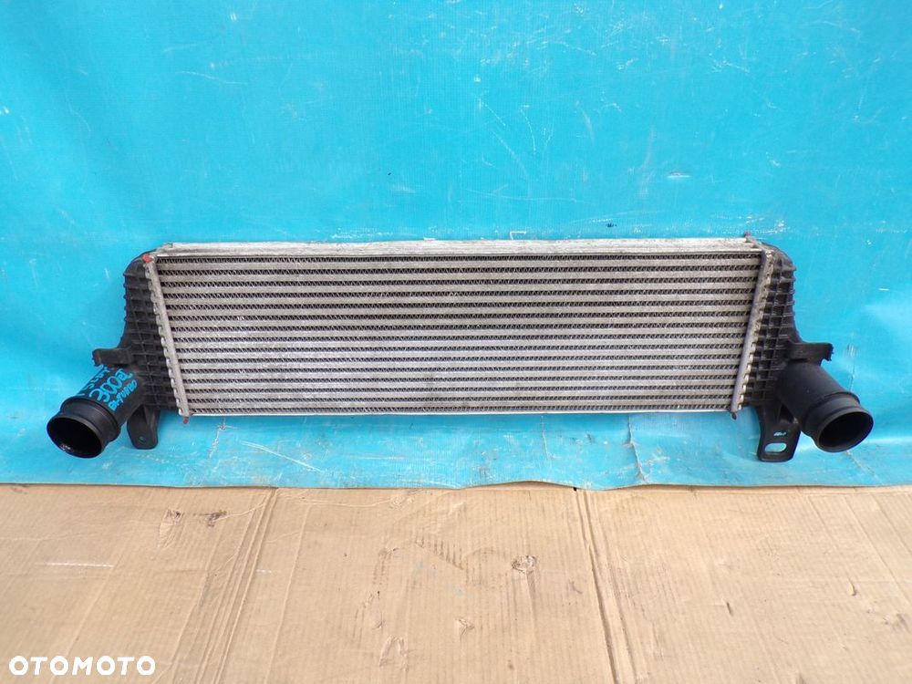 VW T5 LIFT 2.0TDI 180KM CARAVELLE MULTIVAN 10 - INTERCOOLER CHŁODNICA - 2