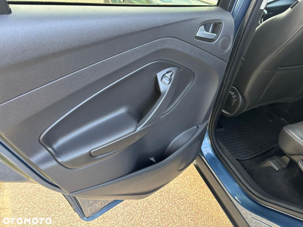 Ford Kuga - 14