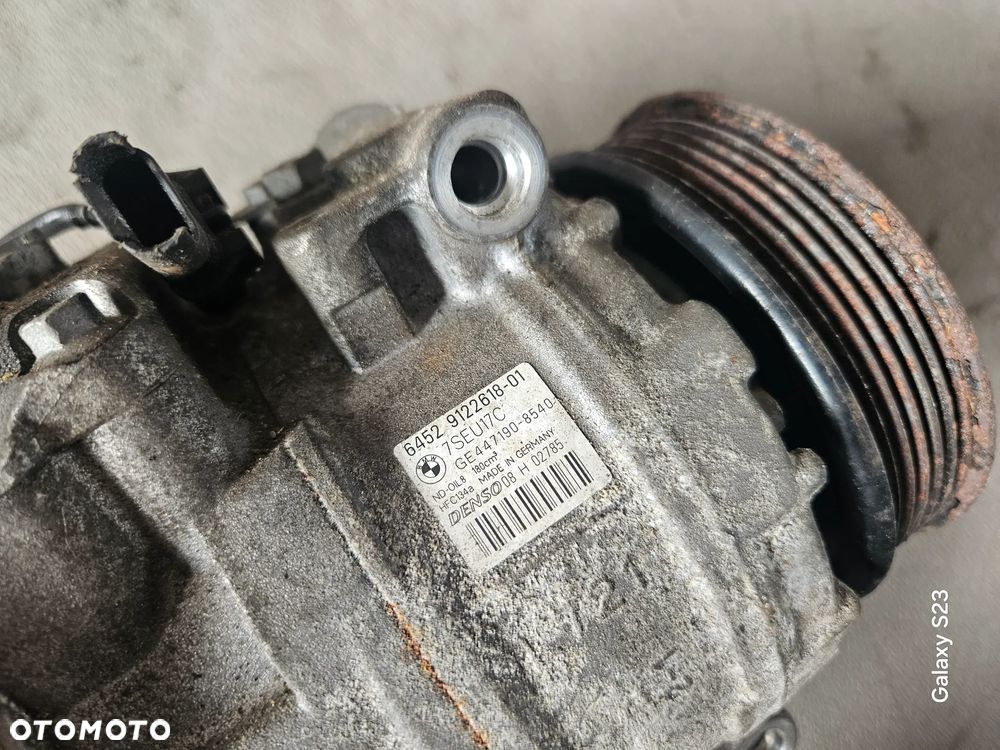 Sprężarka kompresor klimatyzacji BMW E90 E91 X1 E84 E87 2,5i 3,0i 9122618 9122618-01 - 2