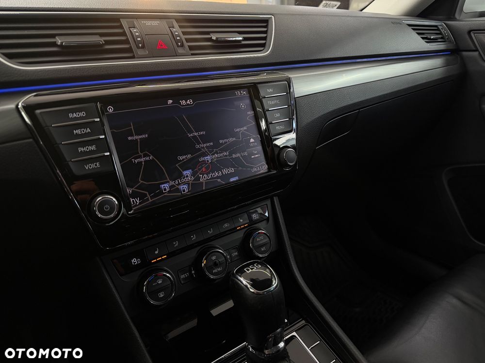 Skoda Superb 1.6 TDI DSG Active - 8