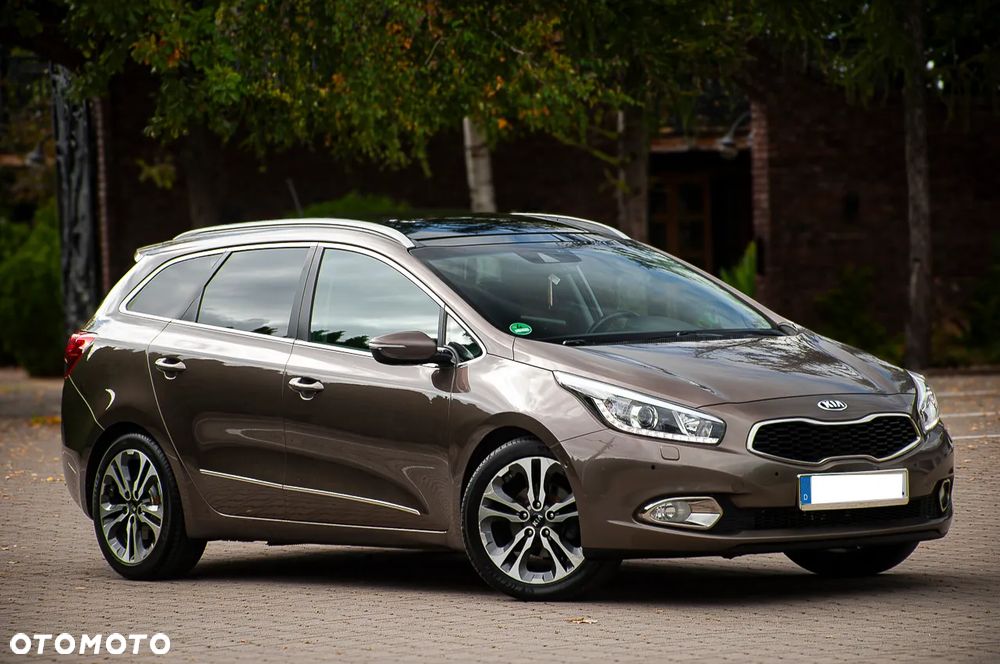 Kia Ceed 1.6 CRDi 128 ISG Platinum Edition - 10