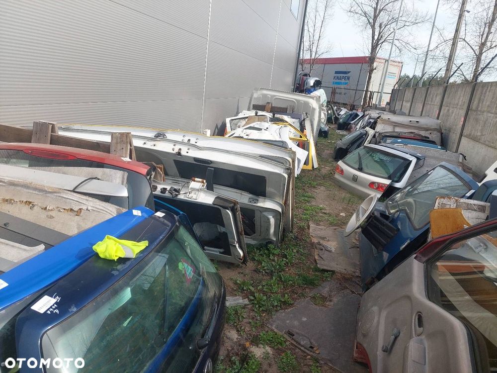 KOMPLETNY TYŁ KLAPA BAGAŻNIKA ZDERZAK TYŁ LAMPA VOLKSWAGEN GOLF IV LB5N - 13