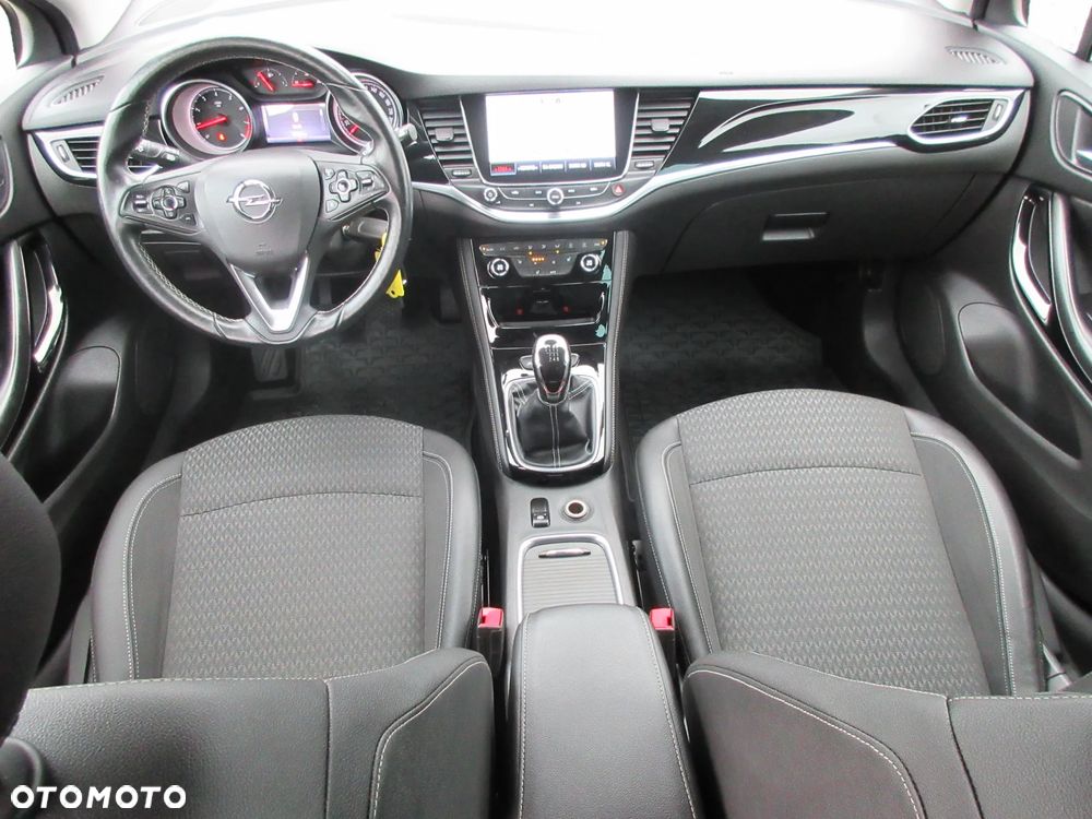 Opel Astra 1.4 Turbo Innovation - 16