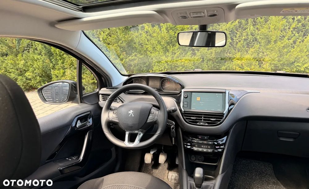 Peugeot 208 1.2 PureTech Allure - 11