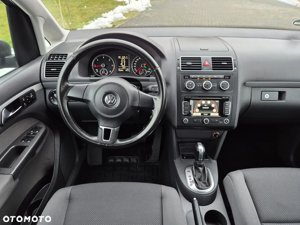 Volkswagen Touran 1.6 TDI DPF BlueMotion Technology DSG Comfortline - 5