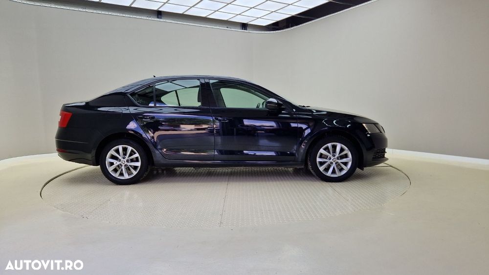 Skoda Octavia - 6