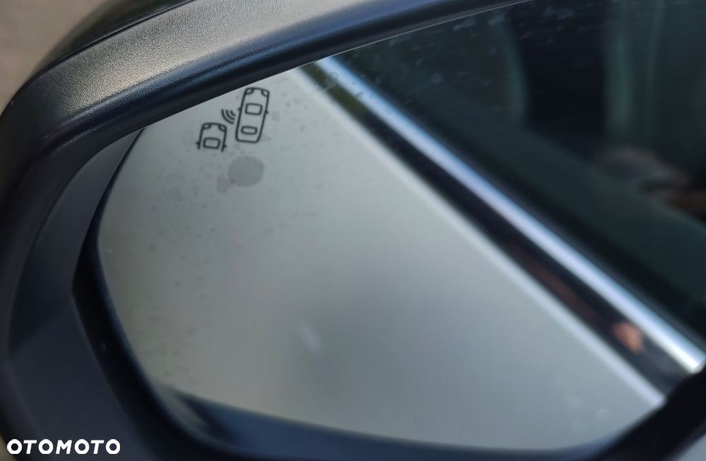 Peugeot 5008 BlueHDi 130 EAT8 GT - 23