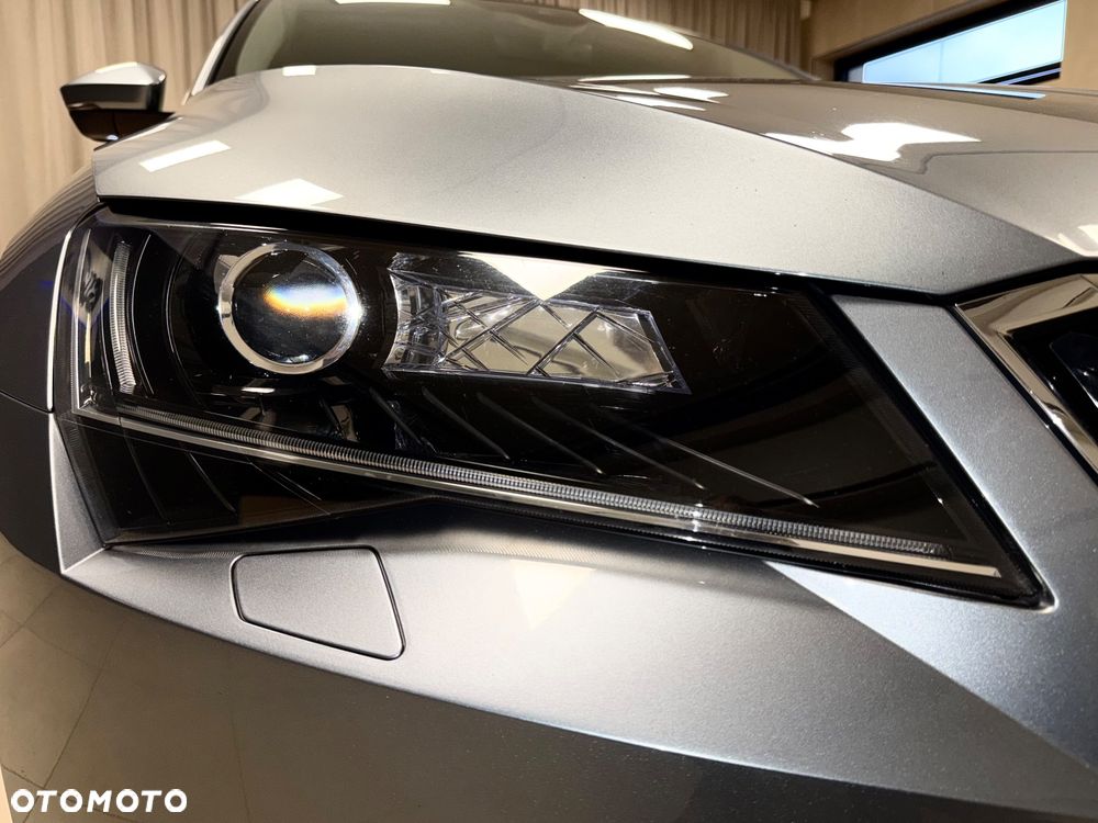 Skoda Superb 1.8 TSI Style DSG - 33