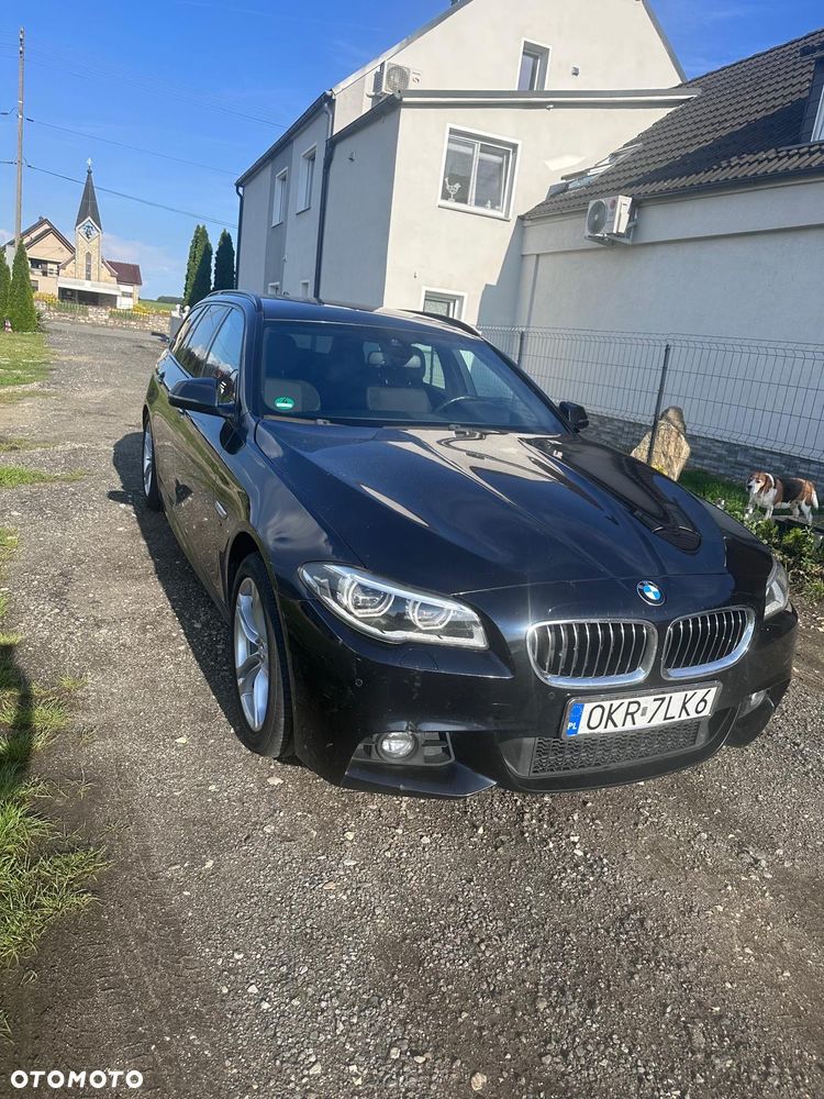 BMW Seria 5 525d Touring - 10