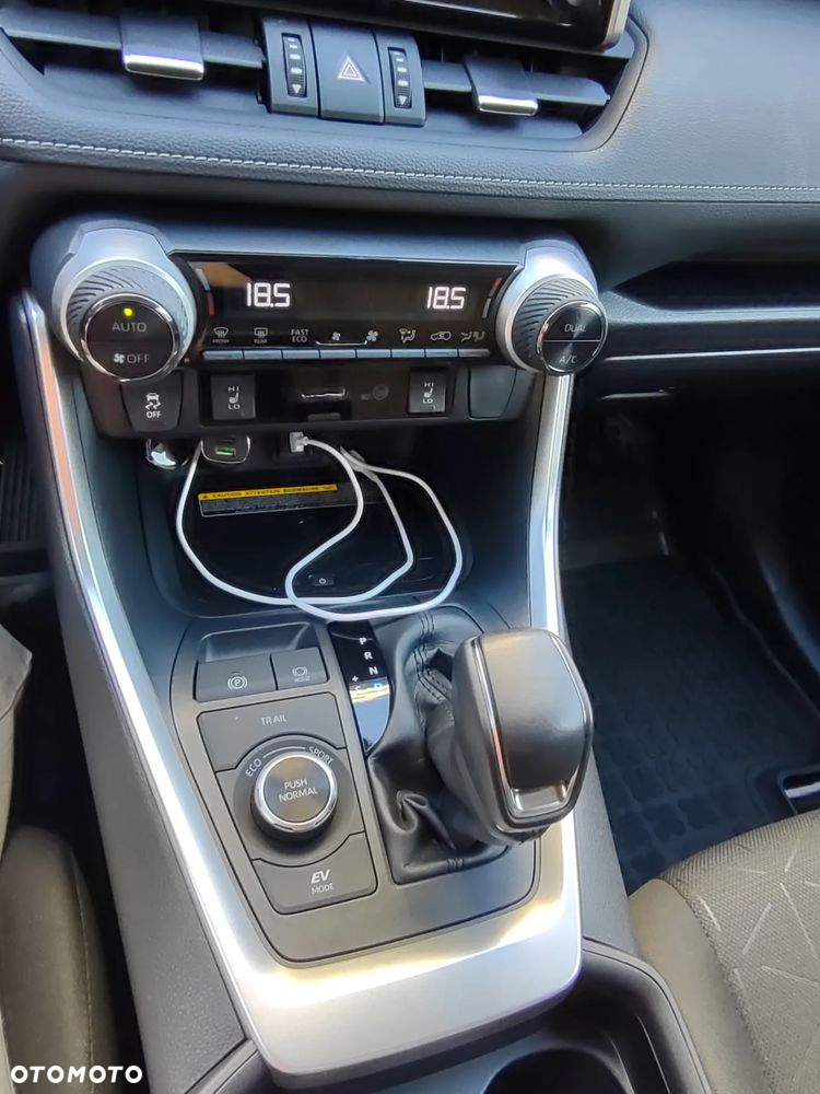 Toyota RAV4 2.5 4x4 Hybrid Club - 20