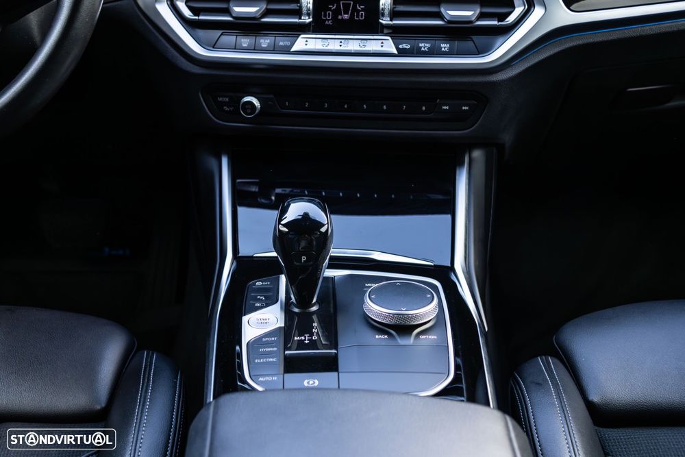 BMW 320 e Line Sport Auto - 24
